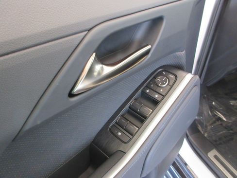 Used 2025 Lexus GX 550 w/ Cold Area Package AWD/4WD image 30