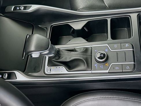 Used 2022 Kia Sorento S w/ Panoramic Sunroof Package image 17