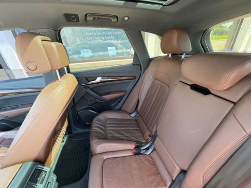 Used 2018 Audi Q5 2.0T Premium w/ Convenience Package AWD/4WD image 17