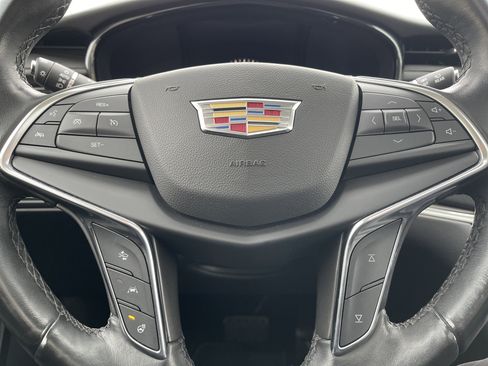Used 2019 Cadillac XT5 Luxury image 16