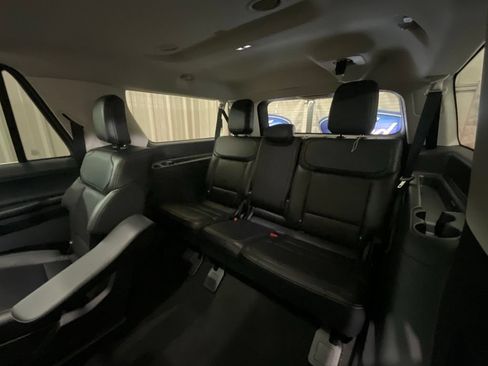 Used 2025 Ford Expedition Max Platinum w/ Driver's Package AWD/4WD image 12