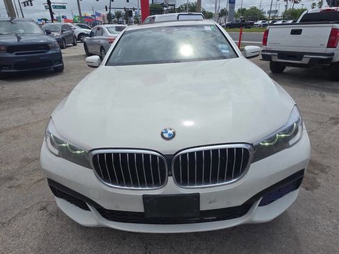 Used 2017 BMW 740i RWD image 1