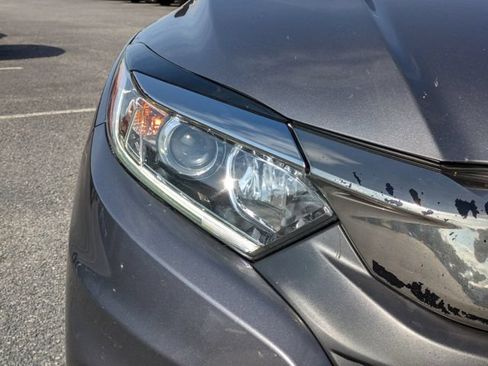 Used 2022 Honda HR-V EX-L image 10