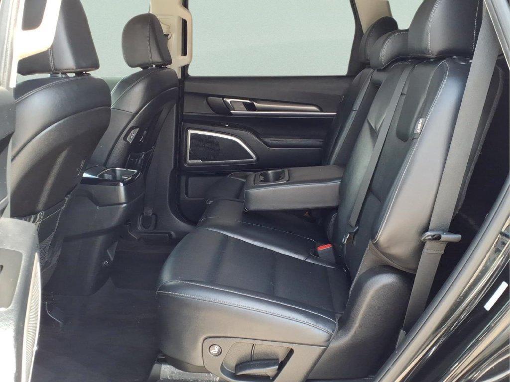 Used 2023 Kia Telluride LX FWD image 15