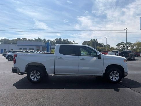 Used 2026 Chevrolet Silverado 1500 LT AWD/4WD image 11