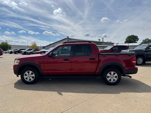 Used 2010 Ford Explorer Sport Trac XLT AWD/4WD image 4