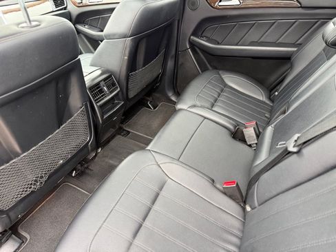 Used 2016 Mercedes-Benz GL 450 4MATIC image 18