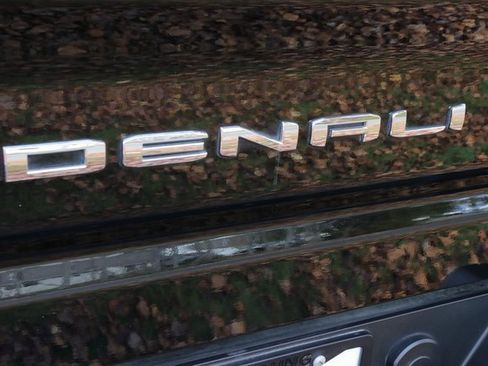 Used 2024 GMC Sierra 2500 Denali w/ Denali Reserve Package image 6