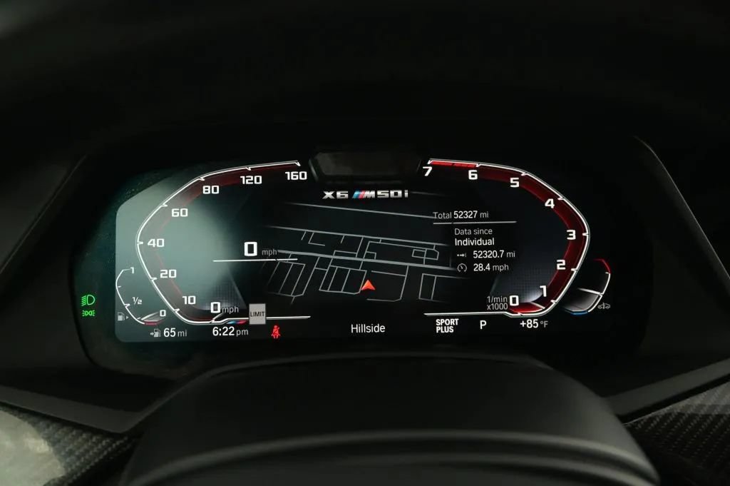 Used 2021 BMW X6 M50i AWD/4WD image 11