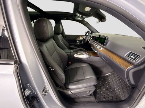 Used 2025 Mercedes-Benz GLE 450e 4MATIC image 21