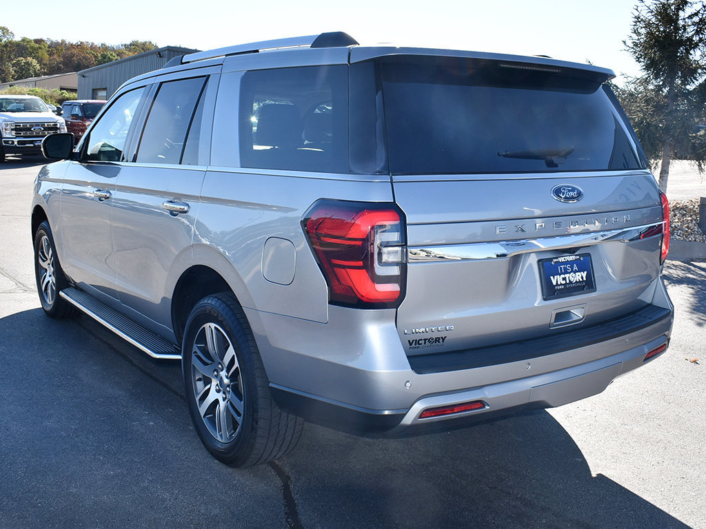 Used 2023 Ford Expedition Limited AWD/4WD image 3