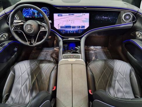 Certified 2023 Mercedes-Benz EQS 580 4MATIC Sedan image 19