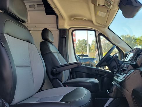 Used 2026 RAM ProMaster 2500 w/ Convenience Group FWD image 15