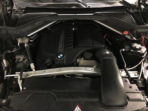 Used 2015 BMW X5 xDrive35i AWD/4WD image 32