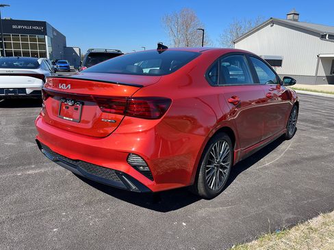 Used 2023 Kia Forte GT-Line w/ GT-Line Premium Package image 6