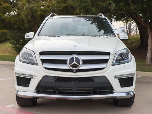 Used 2015 Mercedes-Benz GL 550 4MATIC image 2