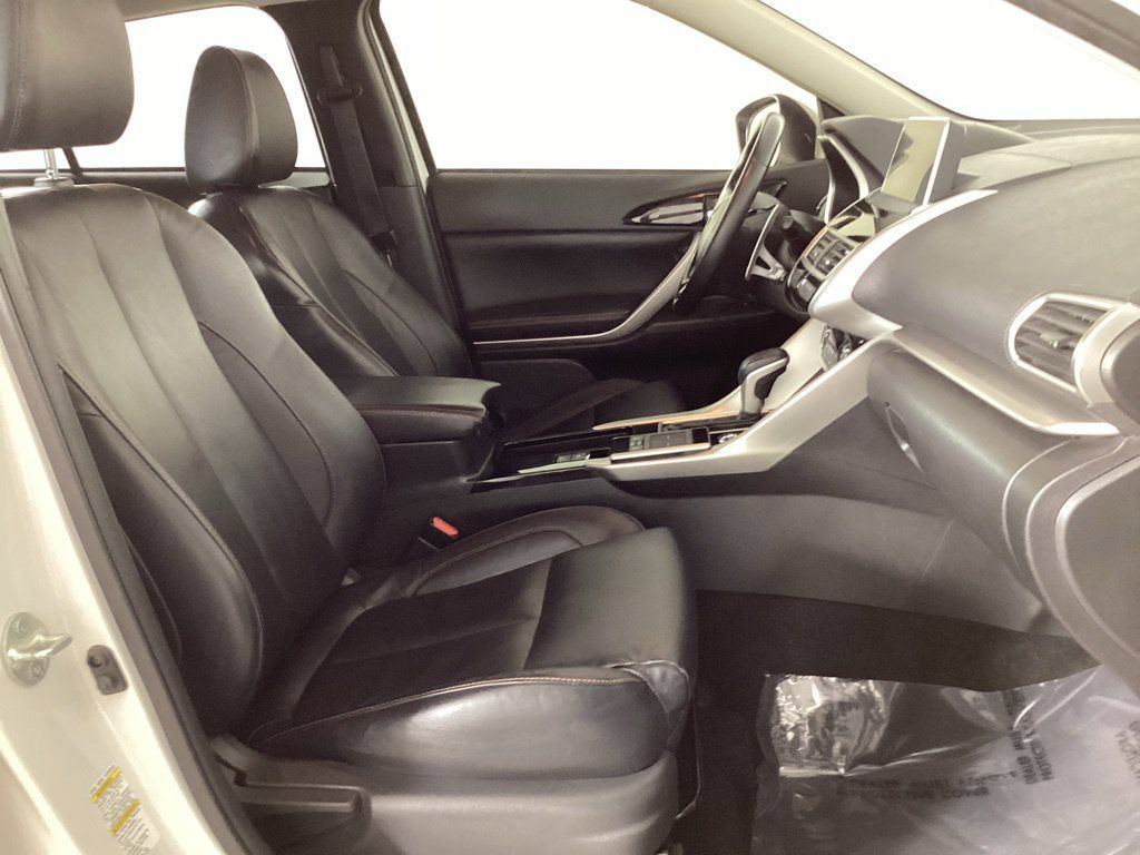 Used 2018 Mitsubishi Eclipse Cross SEL AWD/4WD image 25