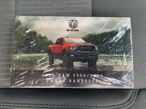 Used 2024 RAM 3500 Big Horn image 29