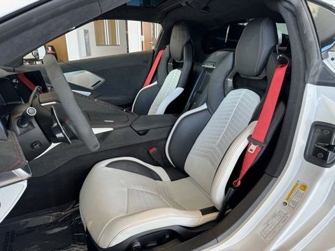 Used 2023 Chevrolet Corvette Stingray Premium Cpe w/ 3LT image 9