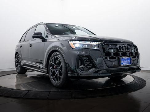 New 2026 Audi SQ7 Prestige image 1