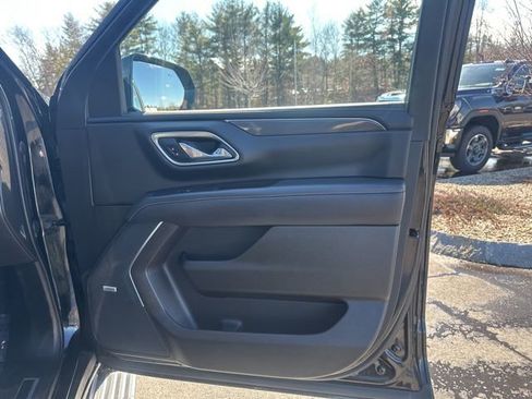 Used 2021 GMC Yukon AT4 w/ Rear Media and Nav Package image 11