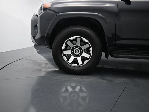 Used 2023 Toyota 4Runner TRD Off-Road Premium AWD/4WD image 15
