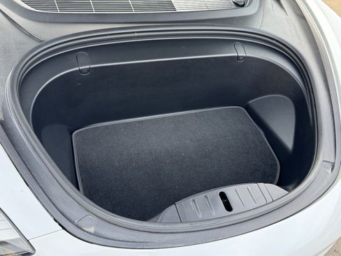 Used 2018 Tesla Model 3 Long Range image 10