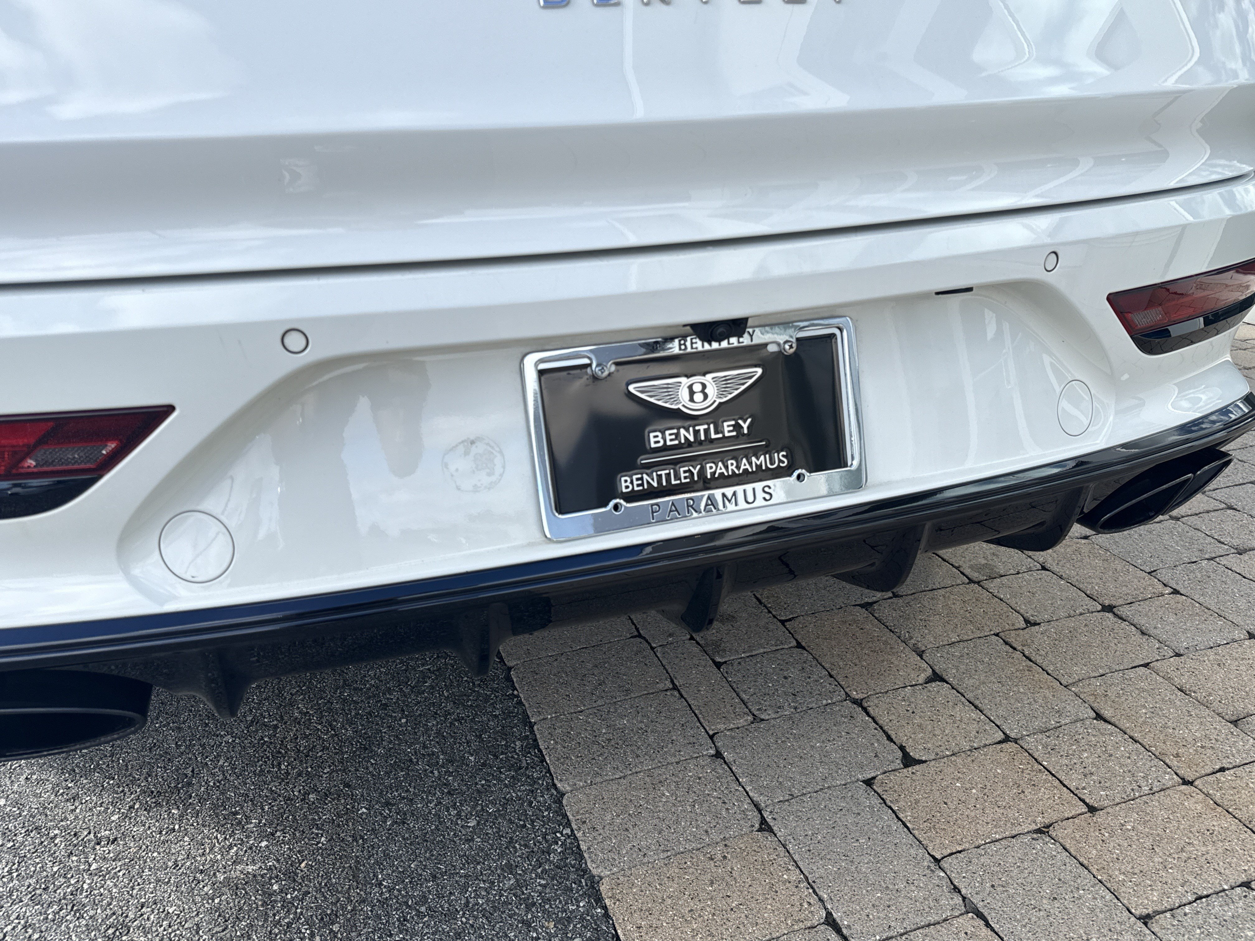 Used 2022 Bentley Bentayga AWD/4WD image 26