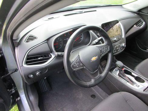 Used 2024 Chevrolet Malibu RS image 17