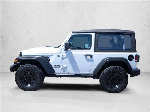 Used 2025 Jeep Wrangler Sport AWD/4WD image 9