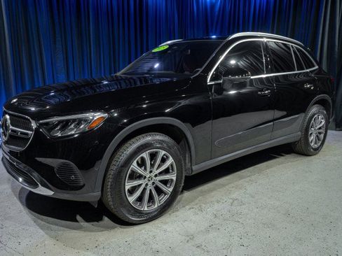 Certified 2023 Mercedes-Benz GLC 300 image 1