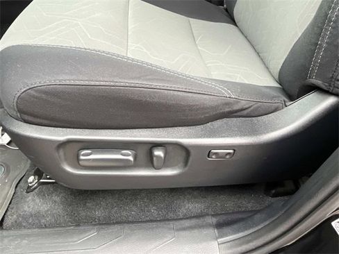 Used 2021 Toyota Tacoma TRD Off-Road image 26