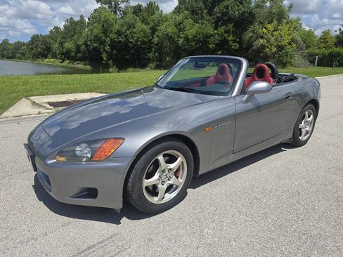 Used 2000 Honda S2000 image 2