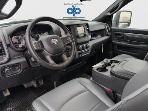 Used 2023 RAM 2500 Tradesman image 13