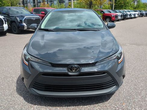 Certified 2025 Toyota Corolla LE FWD image 9