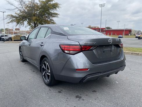 Used 2024 Nissan Sentra SV image 5