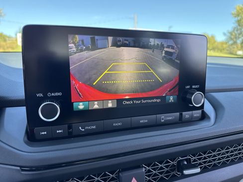 New 2025 Honda Accord SE image 17