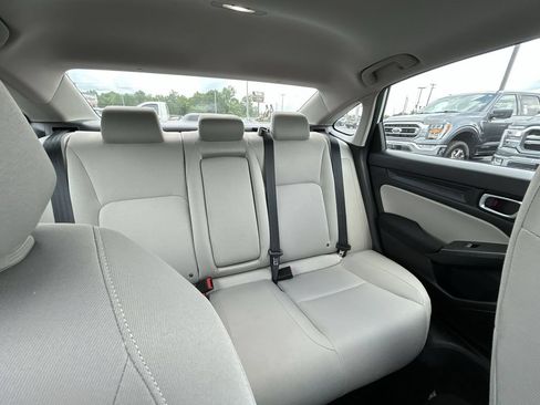 Used 2022 Honda Civic EX image 15