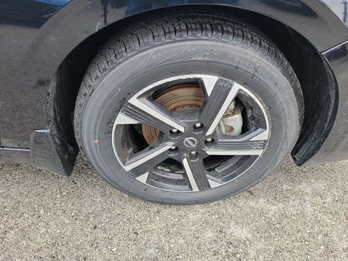 Used 2025 Nissan Sentra SV FWD image 6