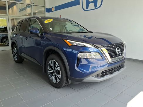 Used 2022 Nissan Rogue SV w/ SV Premium Package AWD/4WD image 1