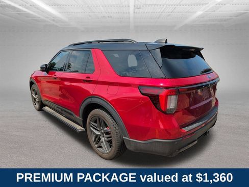 Used 2025 Ford Explorer ST-Line w/ Premium Package AWD/4WD image 4