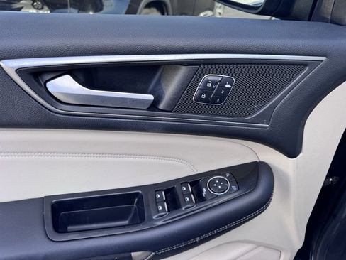 Used 2016 Ford Edge Titanium w/ Equipment Group 301A image 24