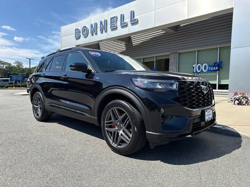 Used 2025 Ford Explorer ST-Line w/ Premium Package AWD/4WD image 6