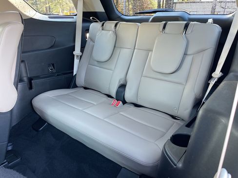 Used 2020 Ford Explorer Limited image 26