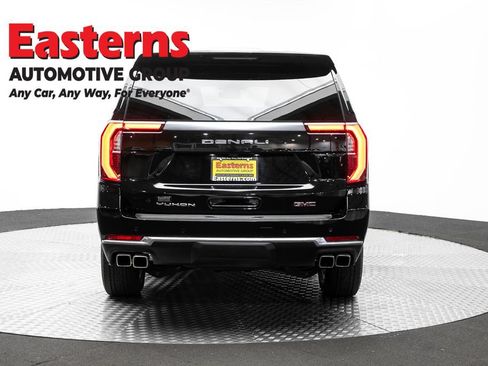 Used 2025 GMC Yukon XL Denali AWD/4WD image 6