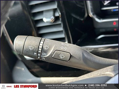 Used 2023 GMC Sierra 1500 SLE w/ X31 Off-Road Package image 25