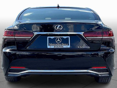 Used 2018 Lexus LS 500h image 4