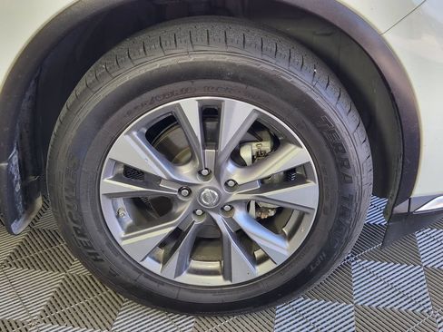 Used 2017 Nissan Murano SL w/ SL Technology Package FWD image 9