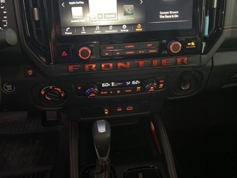Used 2025 Nissan Frontier PRO-4X w/ Black Accent Package image 19