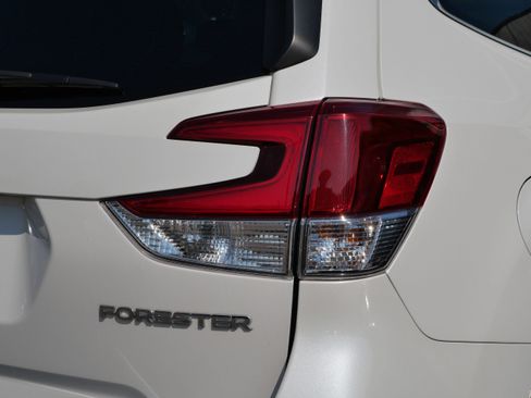 Used 2020 Subaru Forester Limited w/ Popular Package #3 AWD/4WD image 8